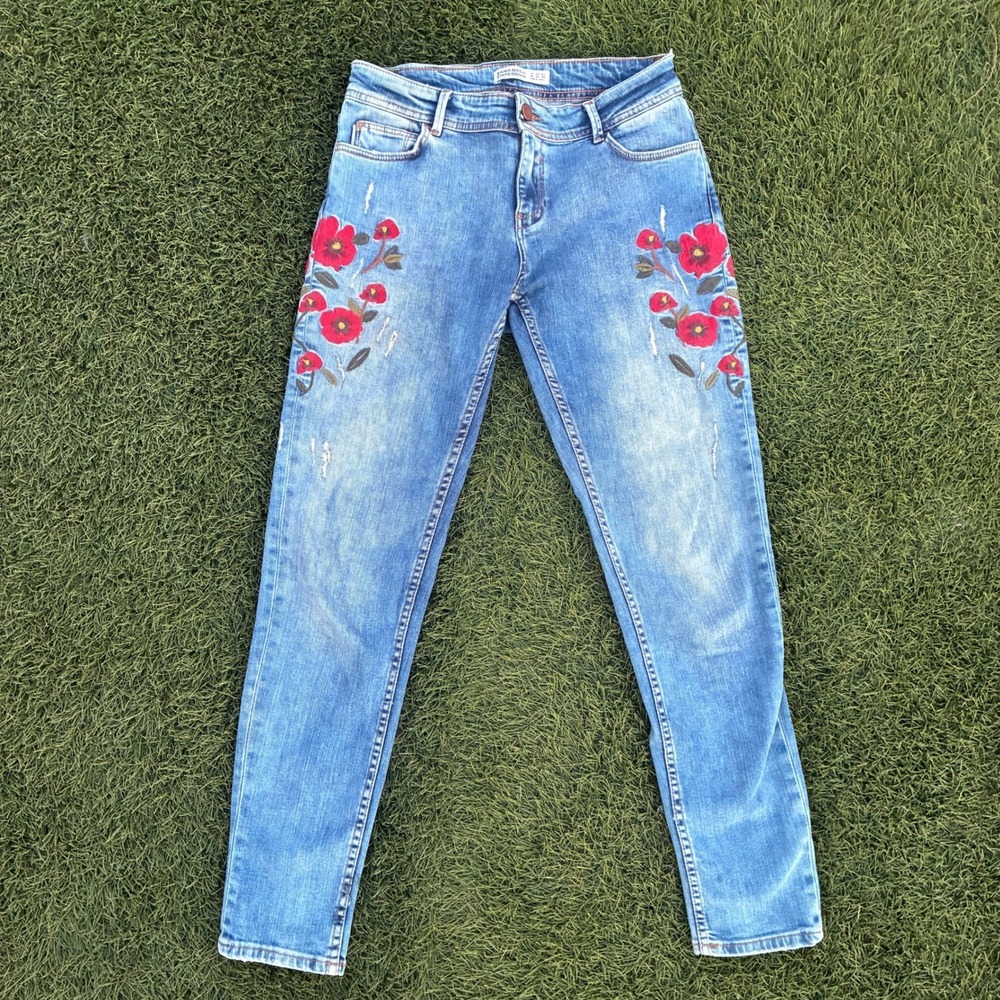 Zara Basic Denim Jeans Women 4 28x28 Blue Wash Floral Embroidered Boho Cottage